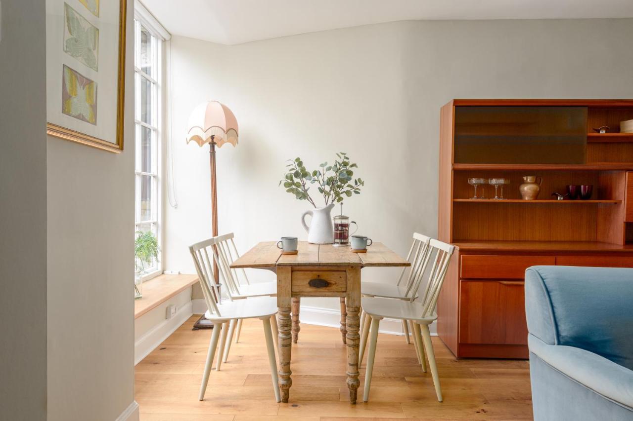 The Broughton St. Appartement